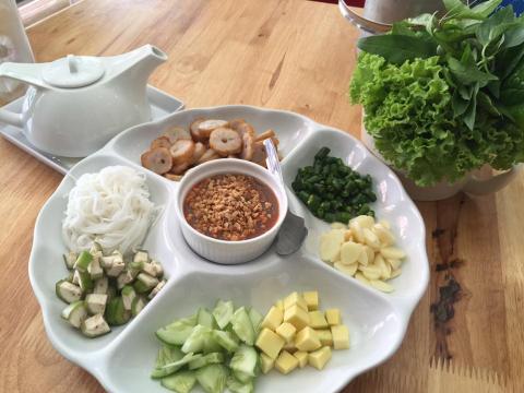 ร้านเฝอ อาหารเวียดนาม ลำปาง