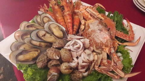 เฮือนทะเล