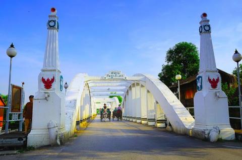 สะพานรัษฎาภิเศก หรือ สะพานขาว