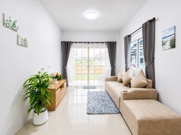 บ้านสร้างใหม่ หางดง พร้อม เฟอร์นิเจอร์ครบเข้าอยู่ได้เลย