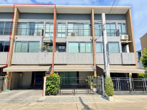 ราคาพิเศษ ทาวน์โฮม 3 ชั้น บ้านกลางเมือง สุขุมวิท - อ่อนนุช 70/1 ราคาถูกที่สุดในโครงการ
