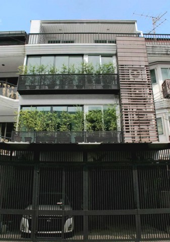 #ให้เช่าบ้าน 4 ชั้น ใจกลางอารีย์-พญาไท ซอยพหลโยธิน8 #เหมาะสำหรับทำAir-BNB ออฟฟิต  #ใกล้BTSอารีย์ 095-164-2956  BI
