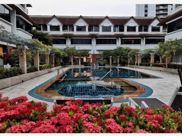 T26-783 ให้เช่า ทาวน์เฮ้าส์ โครงการ Lotus Point เอกมัย ซอย 10 120000 บาทต่อเดือน ใกล้กับ ใกล้ BTS เอกมัย ห้องนอน 4 ห้อง ห้องน้ำ 4 ห้อง