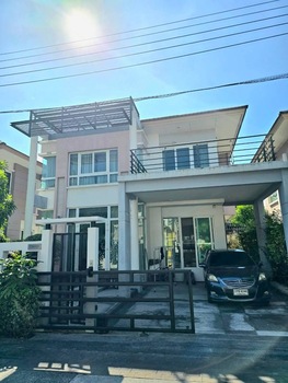 ขายด่วน บ้านเดี่ยว หมู่บ้านThe Gallery House Pattern ซอยลาดพร้าว 1 แยก 31 ใกล้UnionMall   TEL  095-164-2956 FF