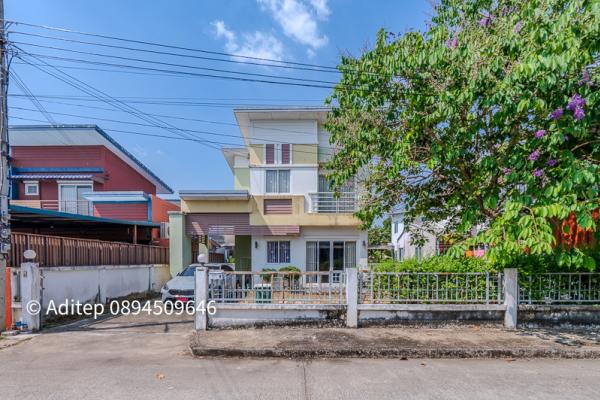 ขายบ้านเดี่ยวพร้อมอยู่ มีนบุรี ม.ฟลอร่าวิลล์ พาร์คซิตี้ ซอยสุวินทวงศ์38 เนื้อที่ 63 ตรว. 3 ห้องนอน แถมเฟอร์นิเจอร์ครบ พร้อมเข้าอยู่ได้เลย