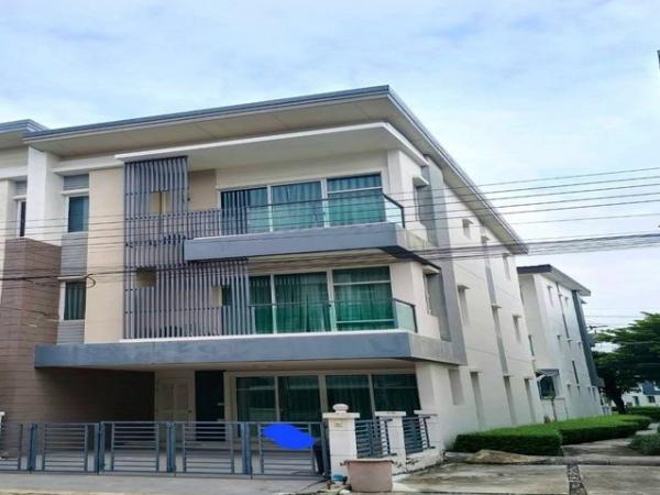 รหัสC7333 ให้เช่าทาวน์โฮม 3ชั้น Town Avenue ศรีนครินทร์ ซอยอ่อนนุช 68 ใกล้รถไไฟฟ้าสถานีศรีนุช