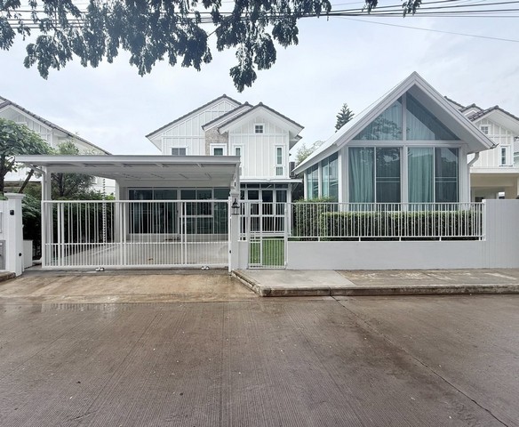 P817 ให้เช่าบ้านเดียว 2 ชั้น โครงการ วิลลาจจิโอ 2 ศรีนครินทร์ บางนา  Villaggio 2 Srinakarin Bangna ใกล้เมกาบางนา ตกแต่งสวย พร้อมอยู่อาศัย
