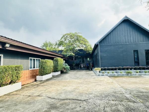 โกดัง ออฟฟิศ พร้อมห้องพักคนงาน ที่ดิน 2 ไร่ 1000 ตรม. หนองเพรางาย อำเภอไทรน้อย