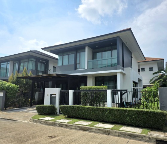 ขาย #บ้านเดี่ยว  หมู่บ้านเศรษฐสิริ กรุงเทพกรีฑา #ใกล้รรนานาชาติไบรท์ตัน  095-1642956  XXX