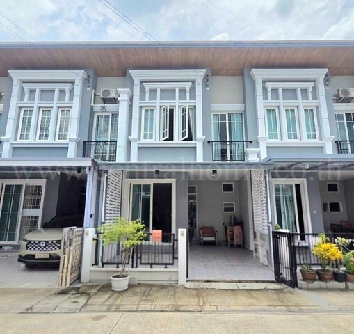 ราคาพิเศษ ทาวน์โฮม โกลเด้น ทาวน์ ศิริราช-ราชพฤกษ์ บ้านสวย ไม่เคยเข้าอยู่ MRT สถานีอิสรภาพ
